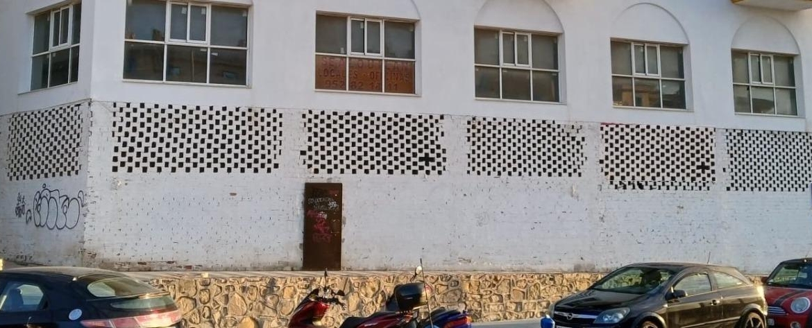Propiedad gestionada por HOLA! Spain - Local comercial en San Pedro Alcántara (San Pedro de Alcantara)