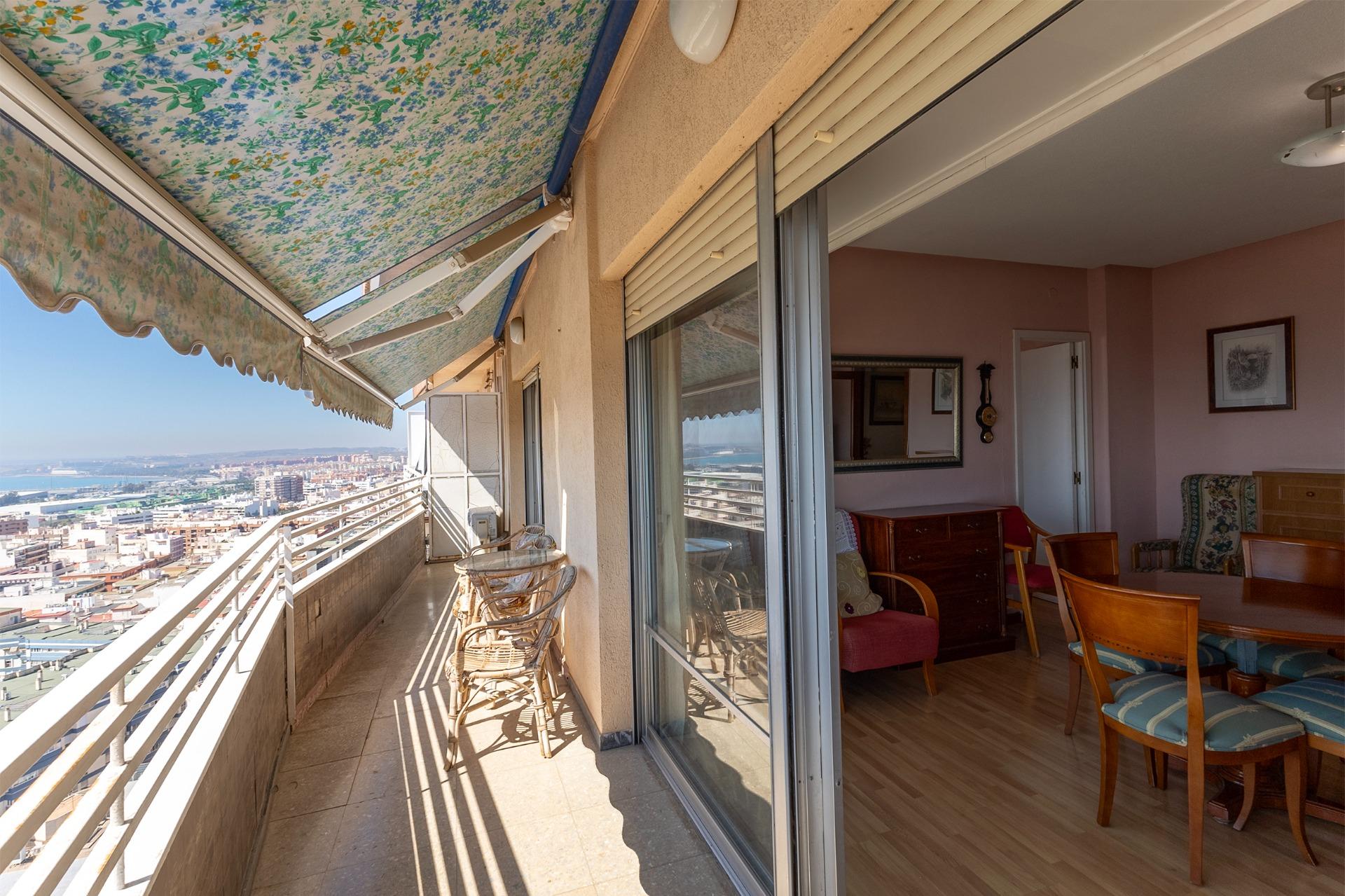 Propiedad gestionada por HOLA! Spain - Apartamento en Centro (Alicante)