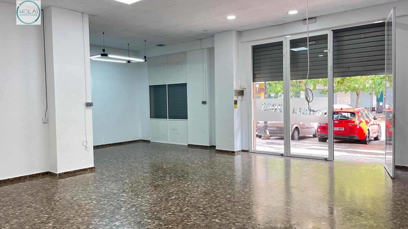 Propiedad gestionada por HOLA! Spain - Local comercial en Malilla (Valencia)