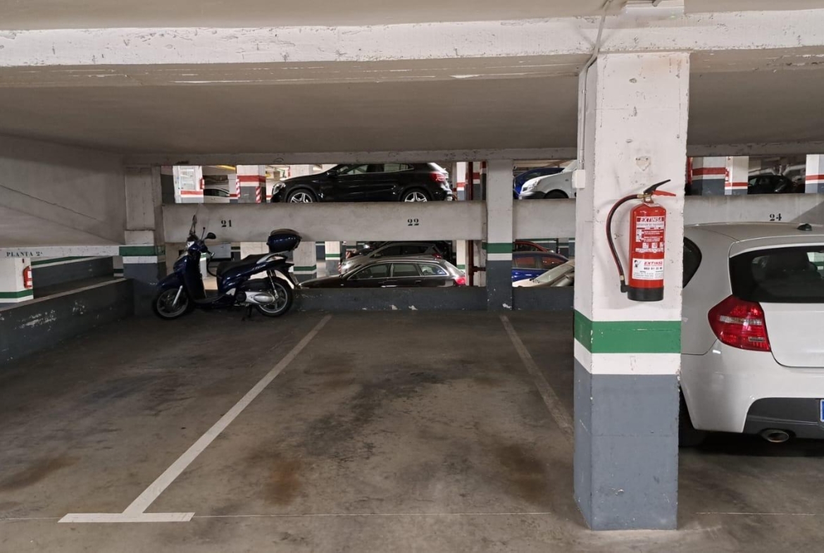 Propiedad gestionada por HOLA! Spain - Parking en Vallcarca i els Penitents (Barcelona)